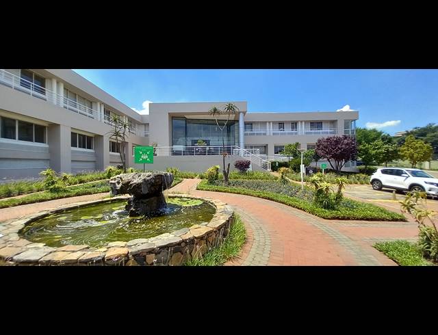 1,203M² OFFICE TO LET IN WOODMEAD
